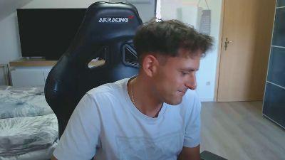 Twinkboy82