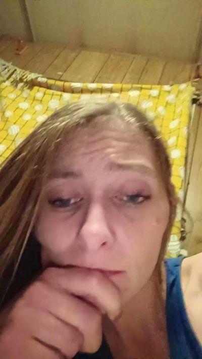 UrFreakyWhore