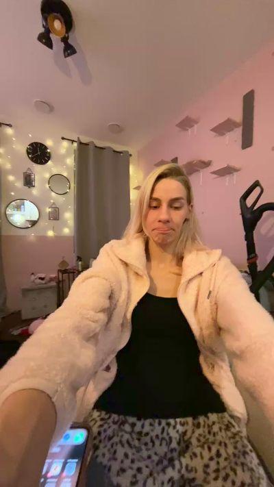 Youngmilfzara