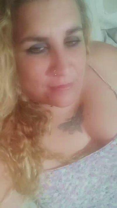 curlyrebbie