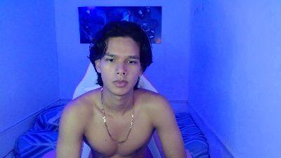 hot_latinboy18