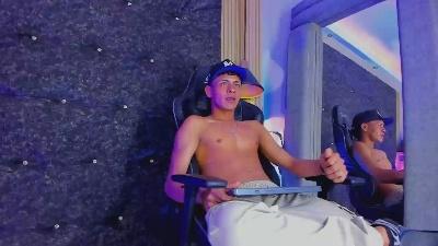 leo_hot21