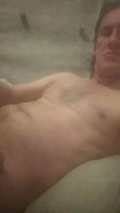 leohot37