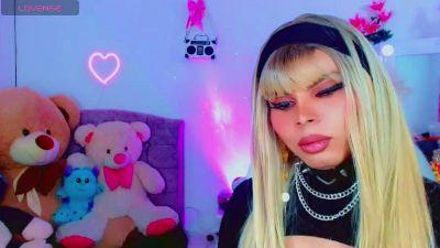 leslychaneldoll