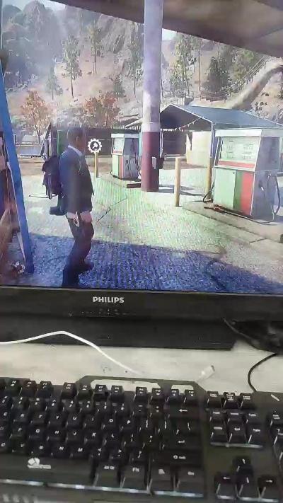 luisriv_hot