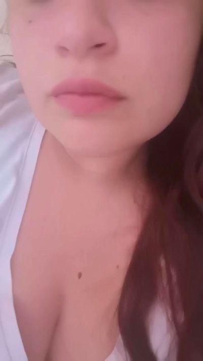 mariahot95xxx