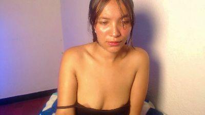mia_blue01