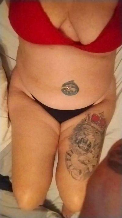 morenacurvysexy