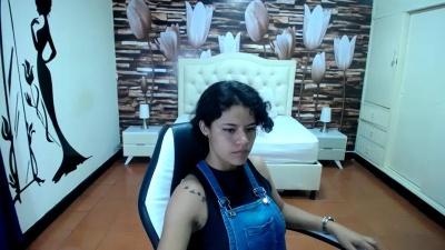 pilar_hot16