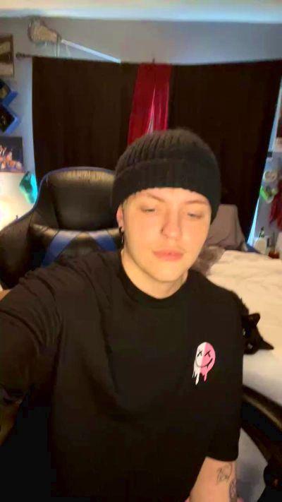 pinkEboy