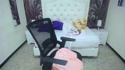 shantal_hot88
