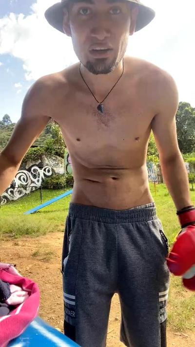 skinnylatin694