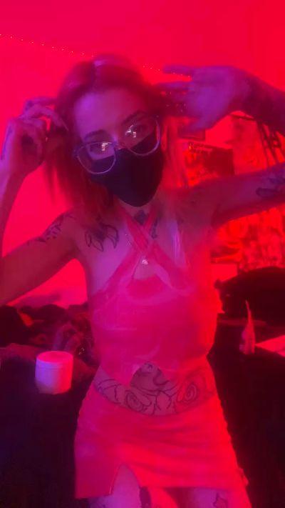 tinytattooedGF