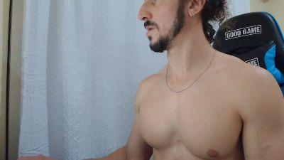 tom_black