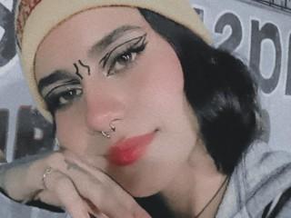 AgataSkinny