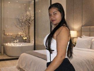 Alicia_Whitee