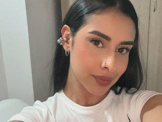 Amelia_Bnti