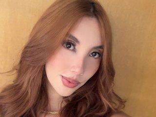 AnaisNinn19