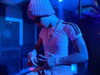 Aziel_Hotboy