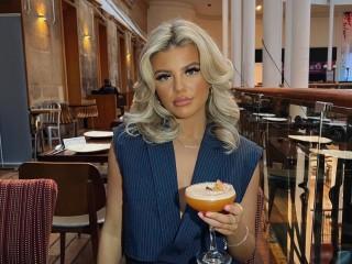 CheekyNaughtyGracie