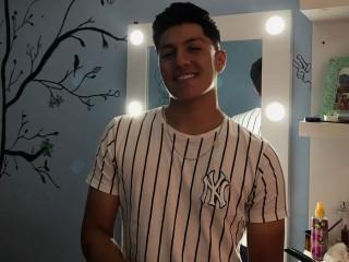 DamianCross18