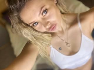 DinaLaauren