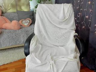EmiliHots