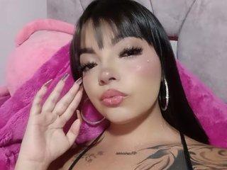 Emy_kinky
