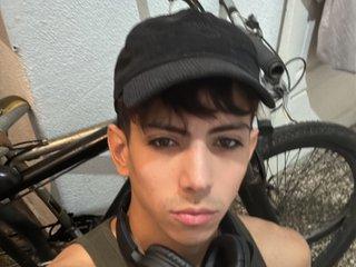 GonzaTwink