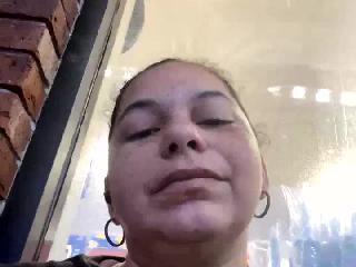Hotchick102112