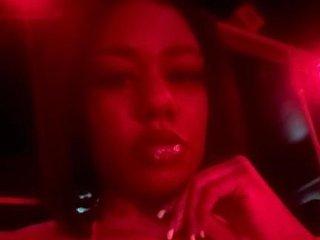 KinkyKaren19