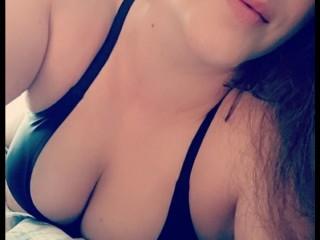KinkyNCurvy100