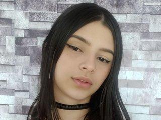 KityWhite21