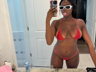 Lacey_Belle