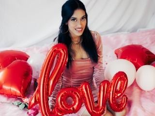 LaraElliot