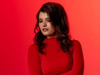 LauraLeee