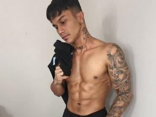 LeonardPrice