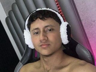 Leoo_hot