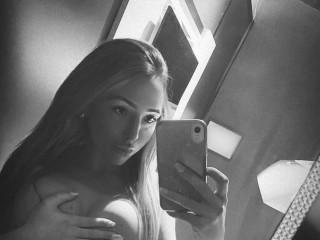 MissArianaxxx