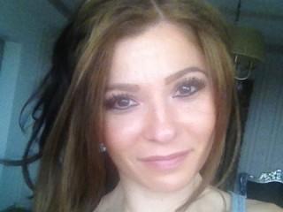 PRETTYANGELINAXX