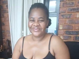 Queenbee7979