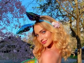 RaeRae21