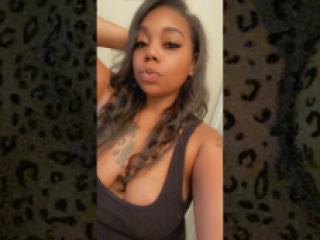 ShugXOXO