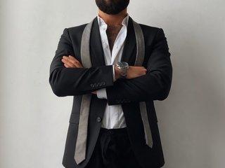 Suitbigcock