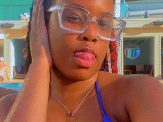 SymoneMonae