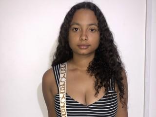 YailinLatinGirl