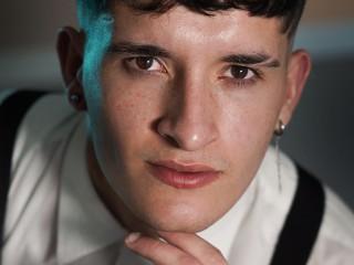 ZackWhitett