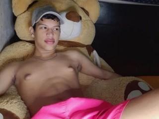 loganbigdicklatin