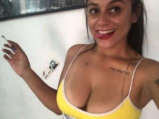 mia_haley