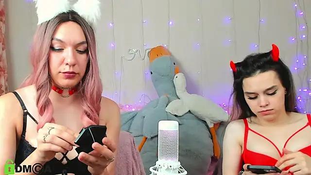 2kitty_cats